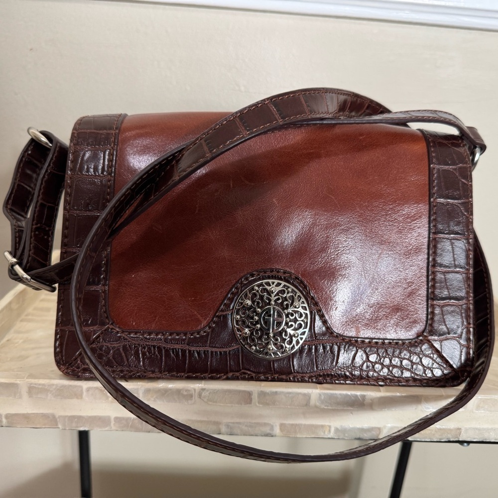 Giani Bernini Two Tone Brown Leather Crossbody Bag with Silver Accents, Italy